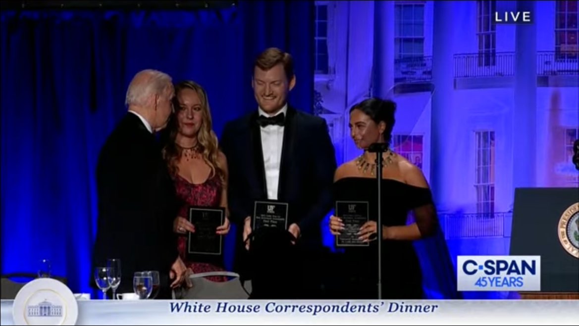 So proud of @lomikriel @LChurchilll @zachdespart on accepting the Collier Prize for their coverage of the Uvalde Massacre at tonight’s #WHCD @propublica @TexasTribune