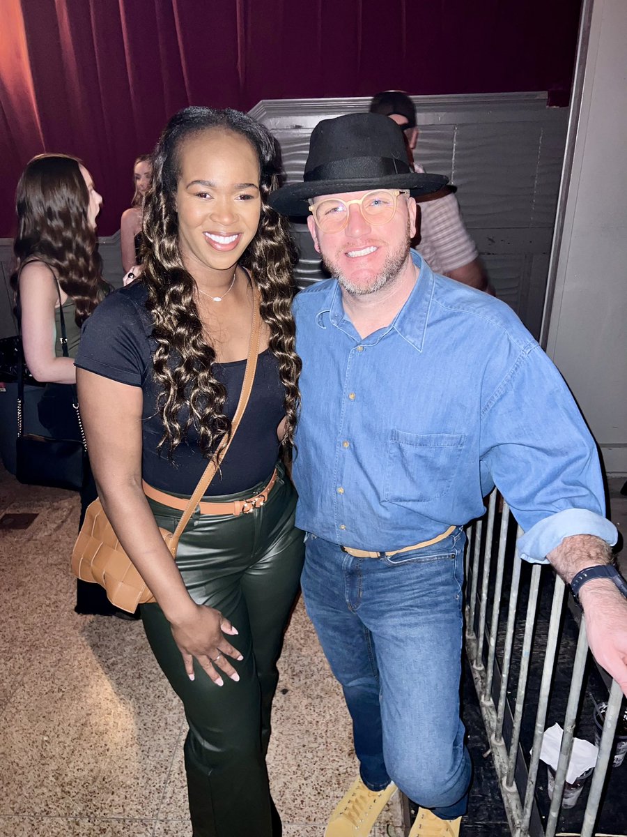 It always feels good to step out with the most beautiful person I know! Tonight it’s an Adam Hood and Drake White concert at Soul Kitchen. #ForeverPlus7 #MobileAL 🎸 @RaiWilk