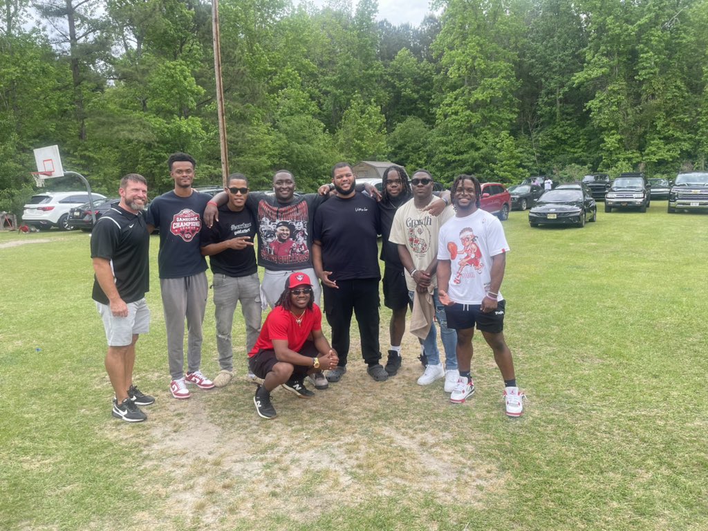 Corey Fountain (@coreyfountain6) on Twitter photo It was great being in Lamar today to see my mom and dad and my extended family(Former Players) to celebrate Jeblonski Green! Go be great <a href="/___34los/">Jeblonski Green Jr</a> (Jeblonski Green) #GoColts It was great being in Lamar today to see my mom and dad and my extended family(Former Players) to celebrate Jeblonski Green! Go be great <a href="/___34los/">Jeblonski Green Jr</a> (Jeblonski Green) #GoColts
