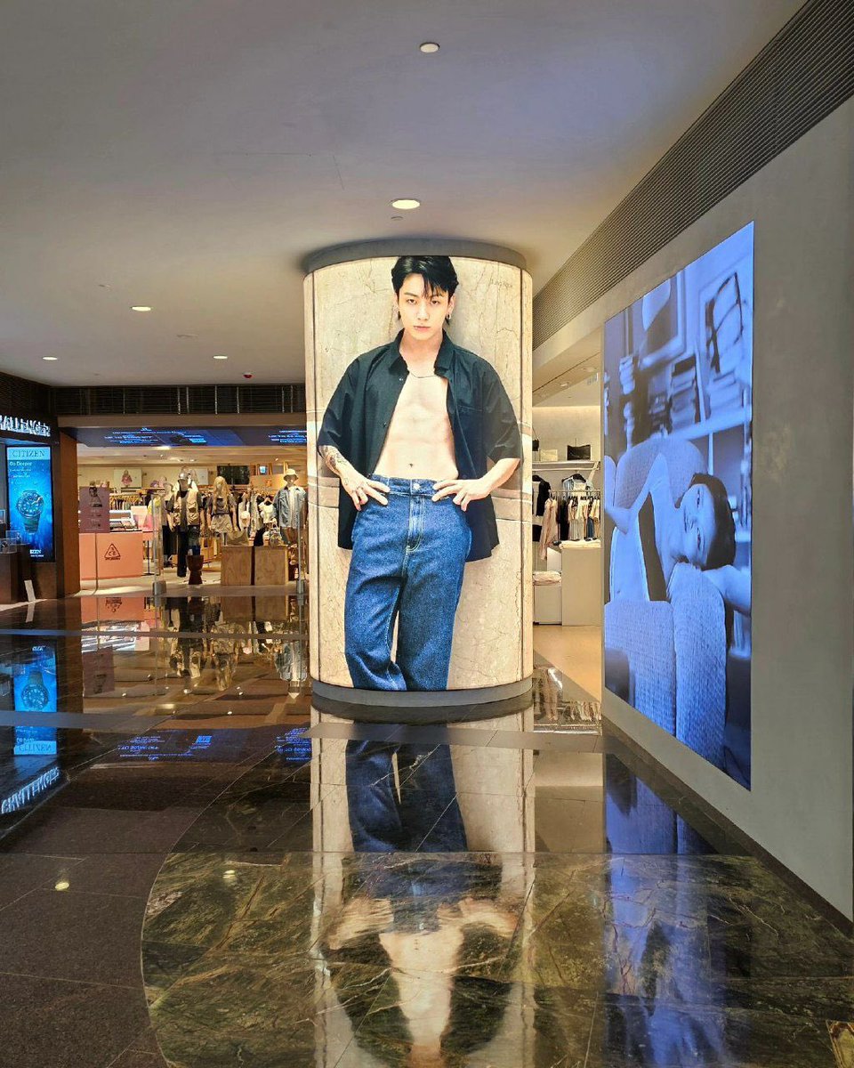 🌟 Jungkook Calvin Klein ใน ฮ่องกง 😎

#JungkookxCalvinKlein
