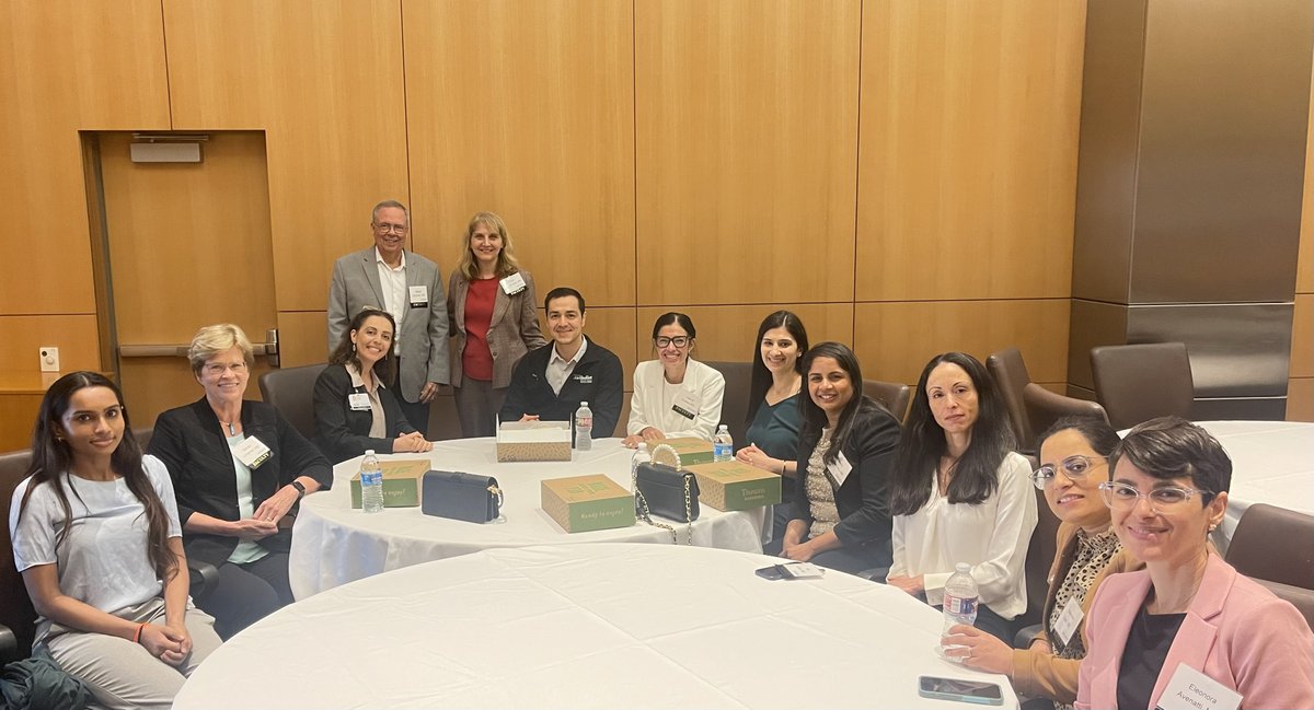 Mentoring lunch with Dr. Marian Limacher from @UF at the 'Heart of A Women' conference 2024! Thank you for your kind words and thoughtful advice!! (Go gators!!)😀 @NadeenFaza @mahwash_kassi @dr_chebrolu @valeriaduarteMD @RashaBazari @LadorAdi @maquinonesmd @noravenatti