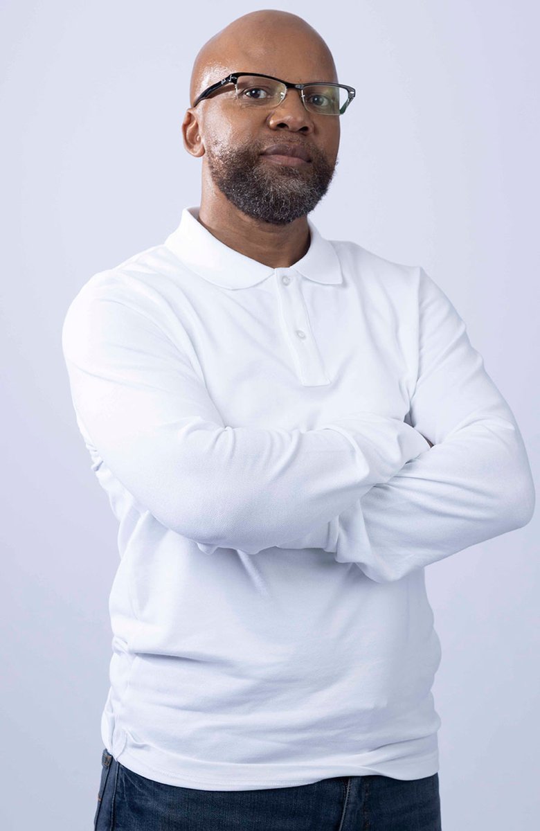 YOUFM898's tweet photo. Wake up and hear the birds chirping this easy Sunday morning with @PatCashonradio on #YOUWeekends. Tune in on DStv channel 842. https://t.co/HGCq4hETuH