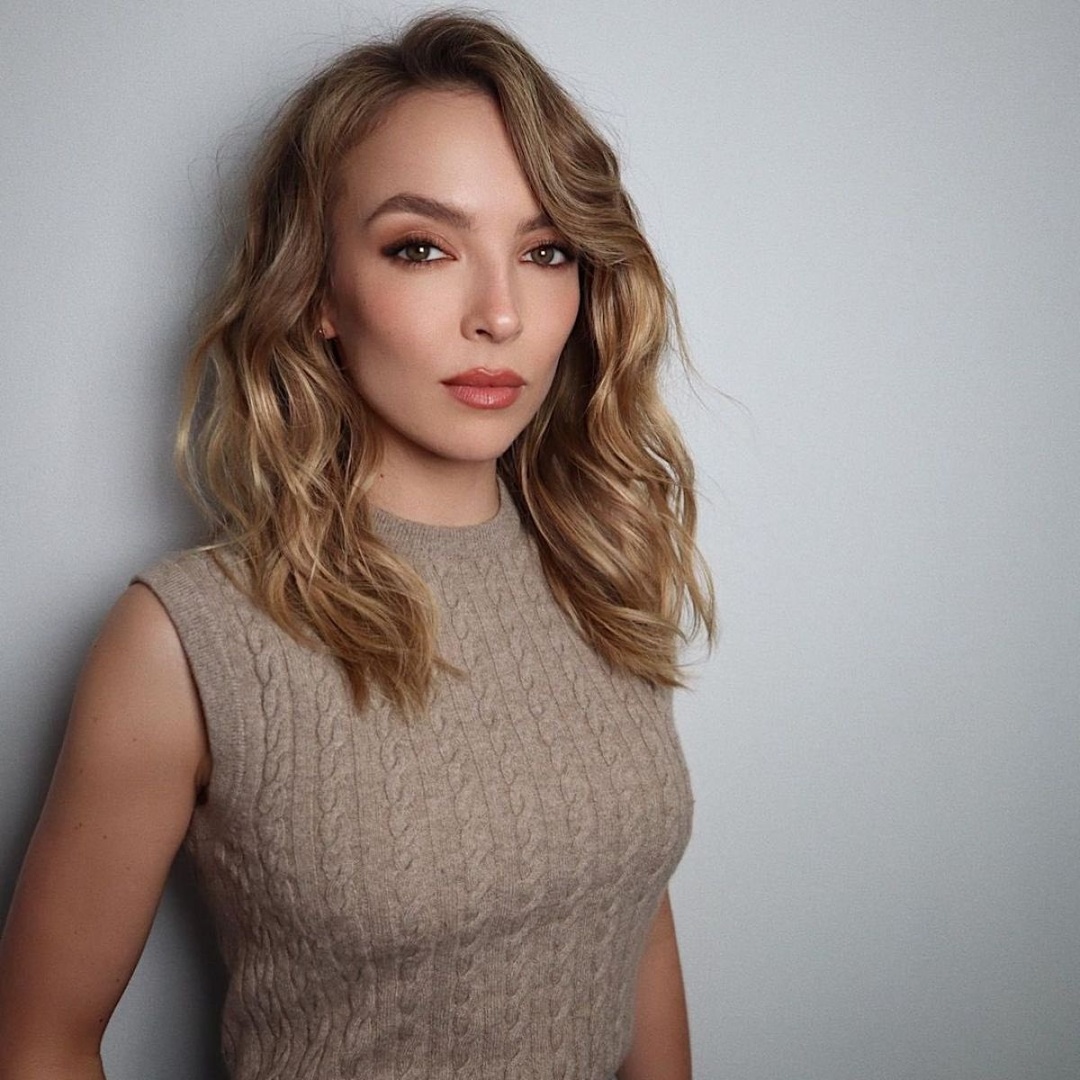 Jodie Comer at The Bikeriders Press Day, April 2024

More images at: gawby.com/photos/248358

#JodieComer #TheBikeriders #PressDay #April2024 #CelebrityStyle #FashionIcon #RedCarpetReady #ActressLife #HollywoodGlam #BornToShine