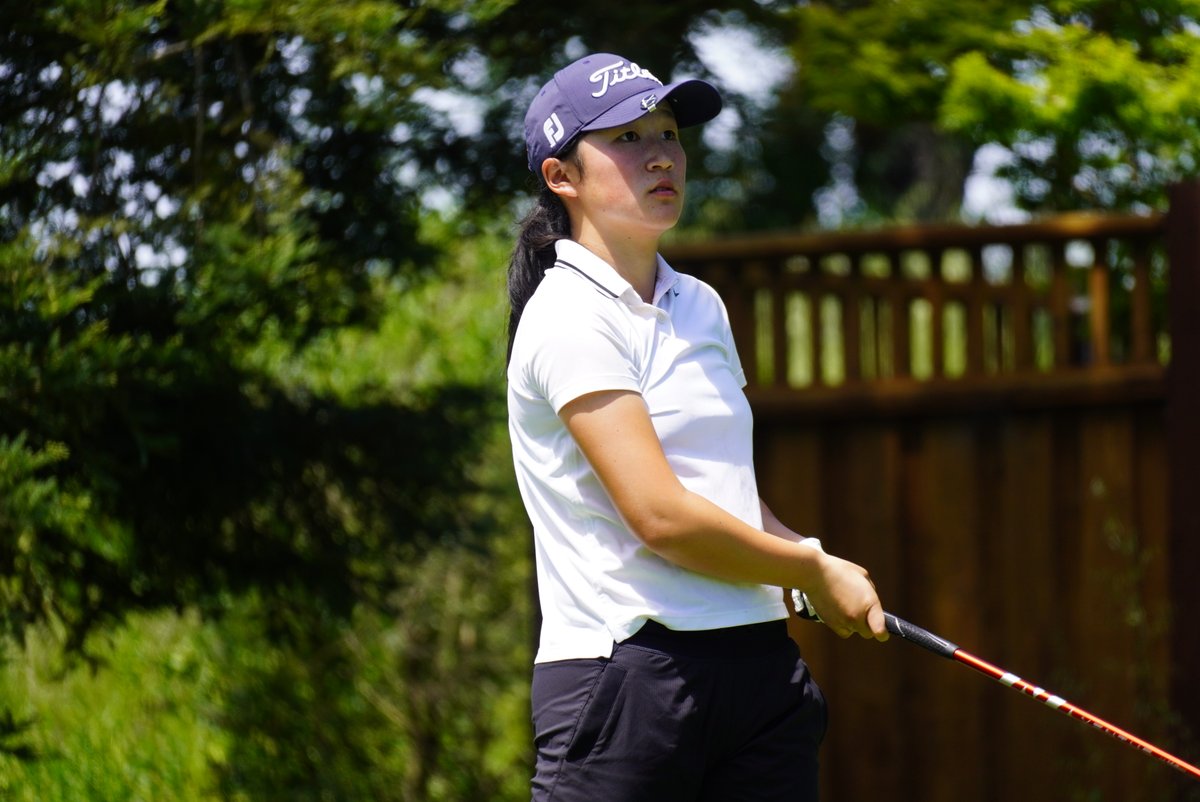 She's locked in 🔒 Cathy Zhang (-1) leads the girls divison at #PreWindsor after round one.