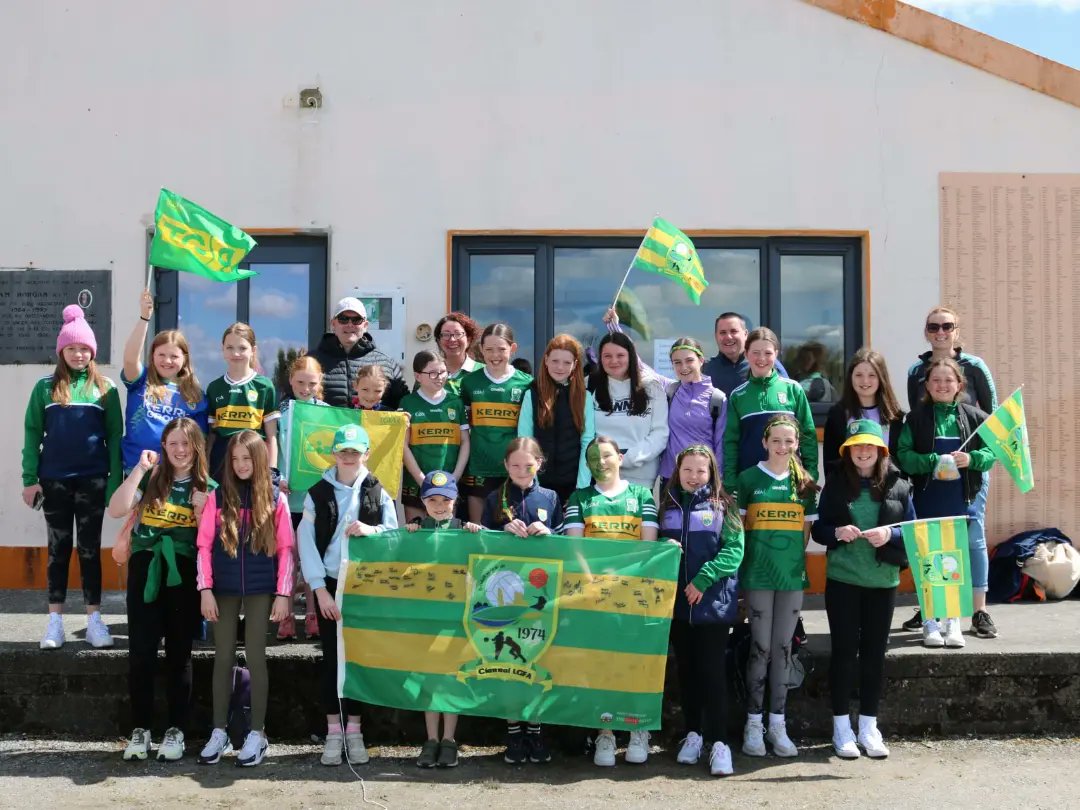 Just some of the fantastic support in Brosna today #ProperFan #getbehindthefight #WeAreKerry