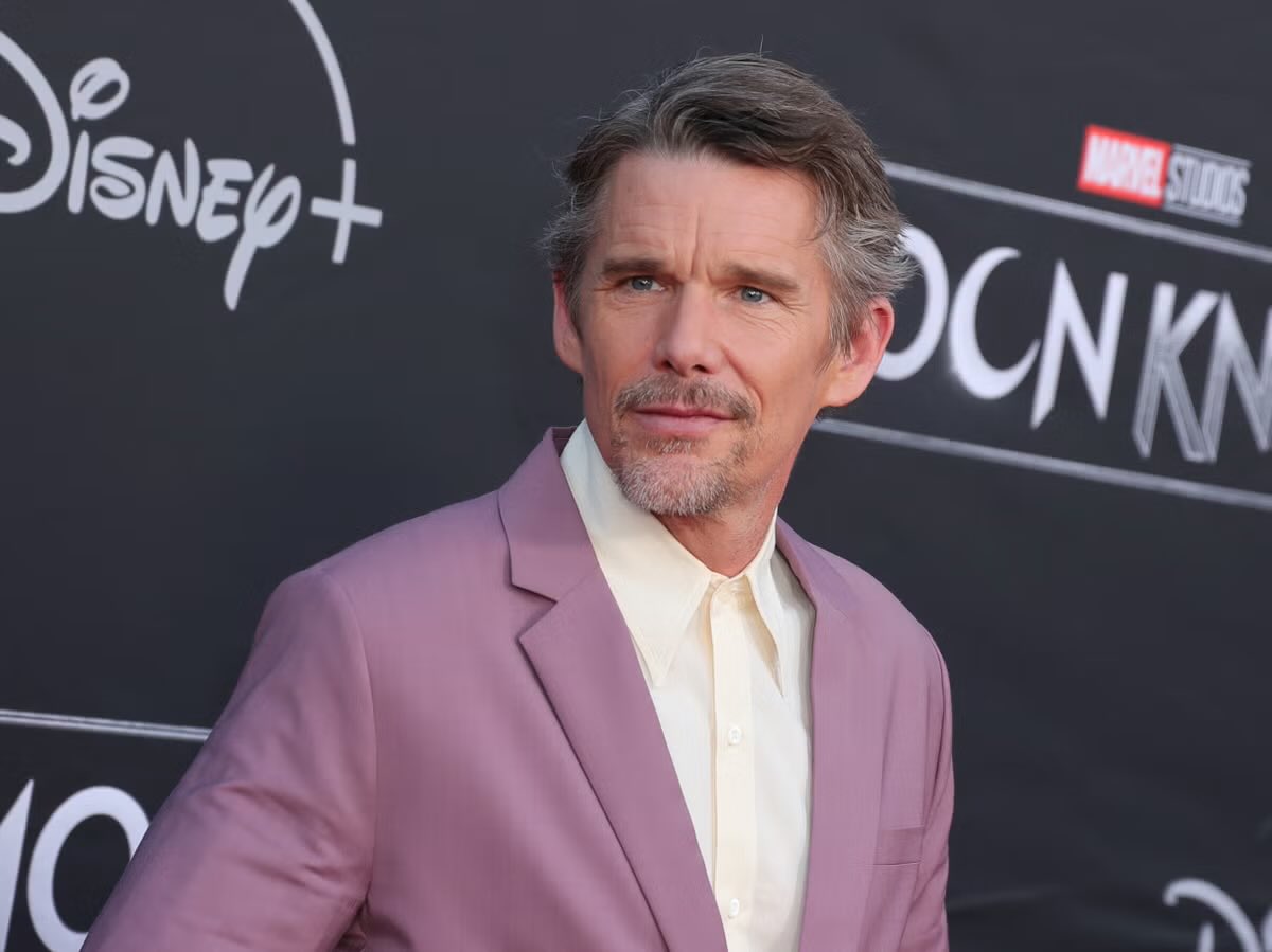 Ethan Hawke says daughter Maya Hawke won't tell him ‘STRANGER THINGS 5’ spoilers: “She thinks I've got a big mouth.” (Via: people.com/ethan-hawke-sa…)