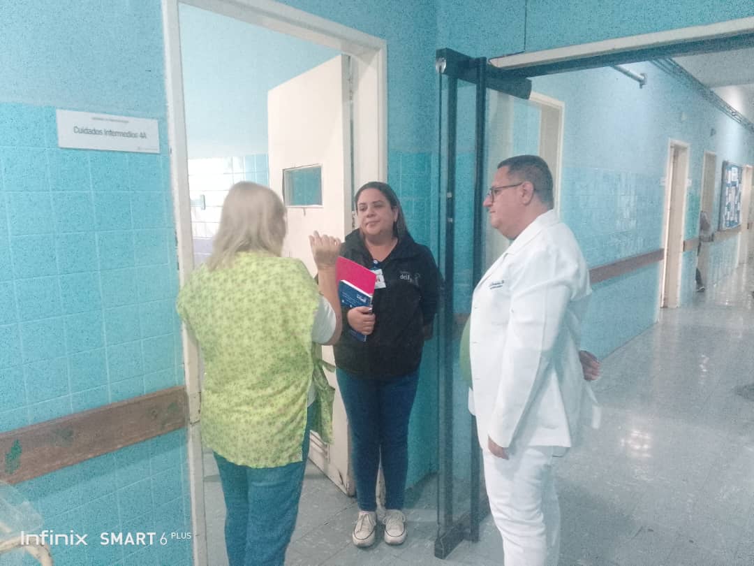 DdP Lara realiza en visita en Labor de Vigilancia al Hospital Central Universitario Antonio María Pineda aplica instrumentos de inspección con el fin de constatar la debida atencion y prestación del servicio a la salud.