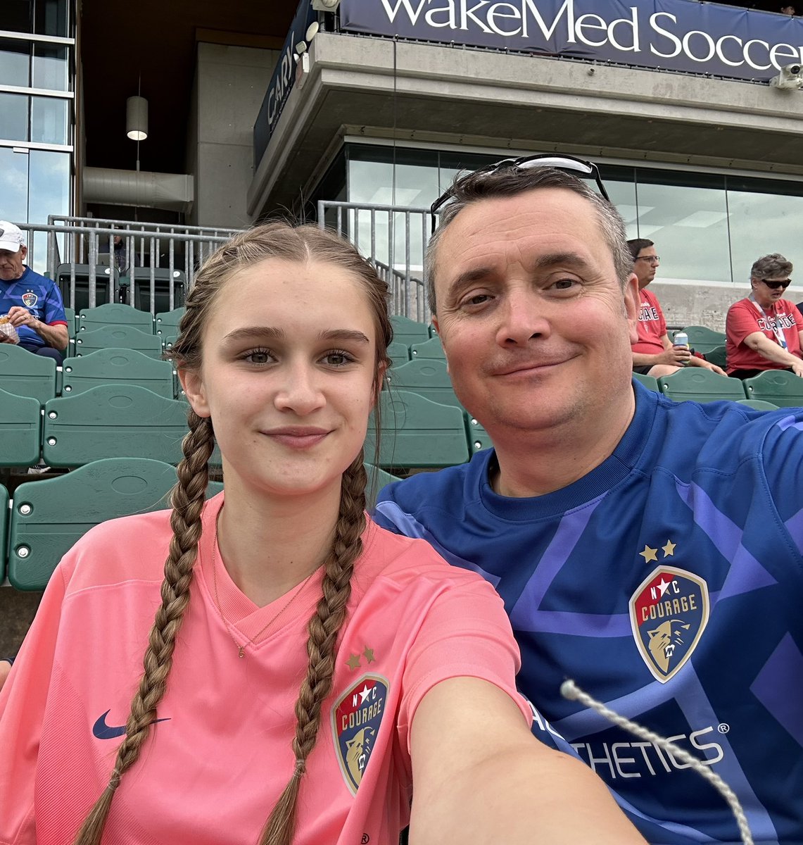 werdnAsnavE's tweet photo. .@TheNCCourage ready for kickoff with my bestie https://t.co/UrKpftzPgP