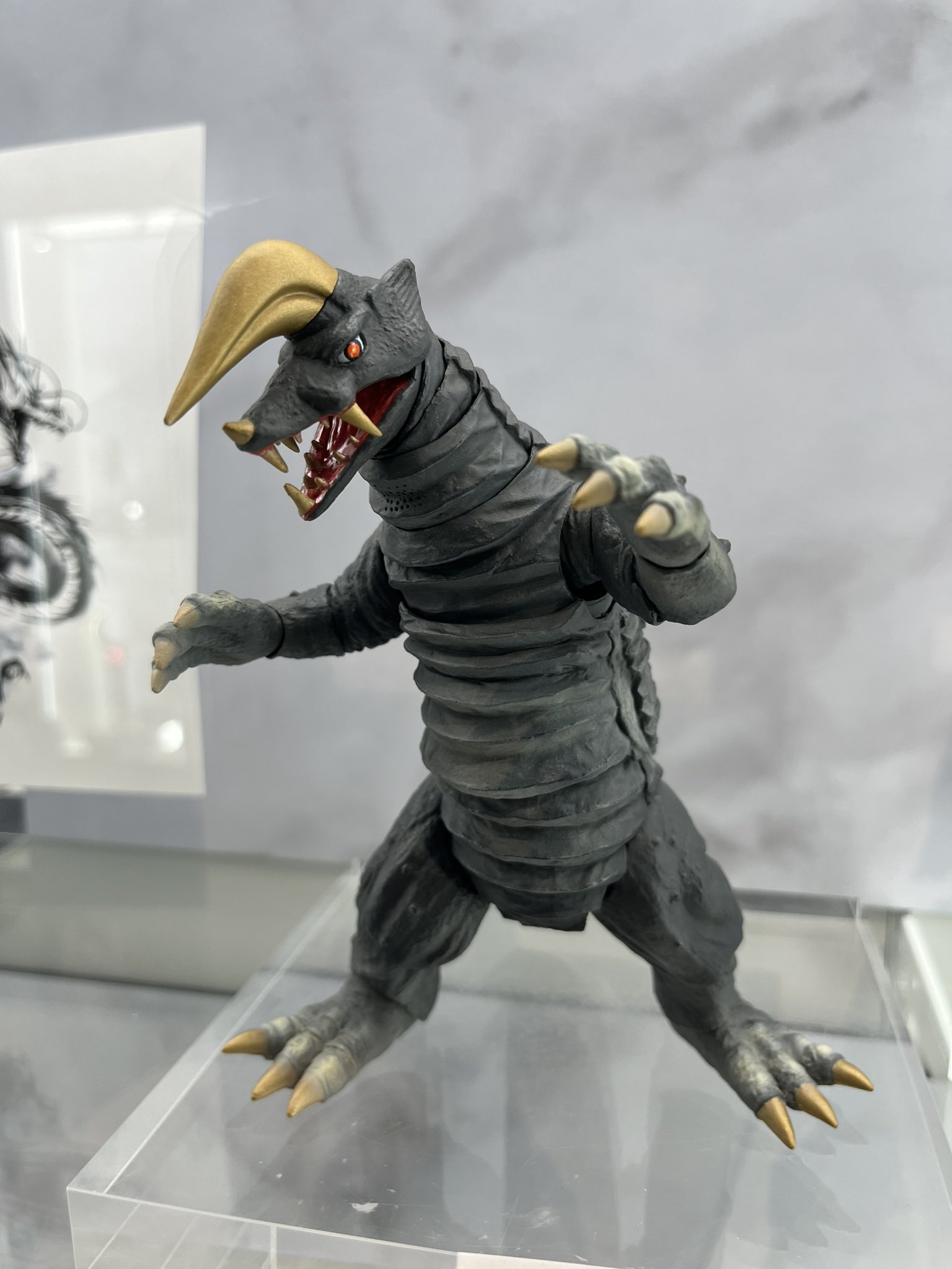 ウルトラマンジャック & ブラックキング SHFiguarts （Jual SHF