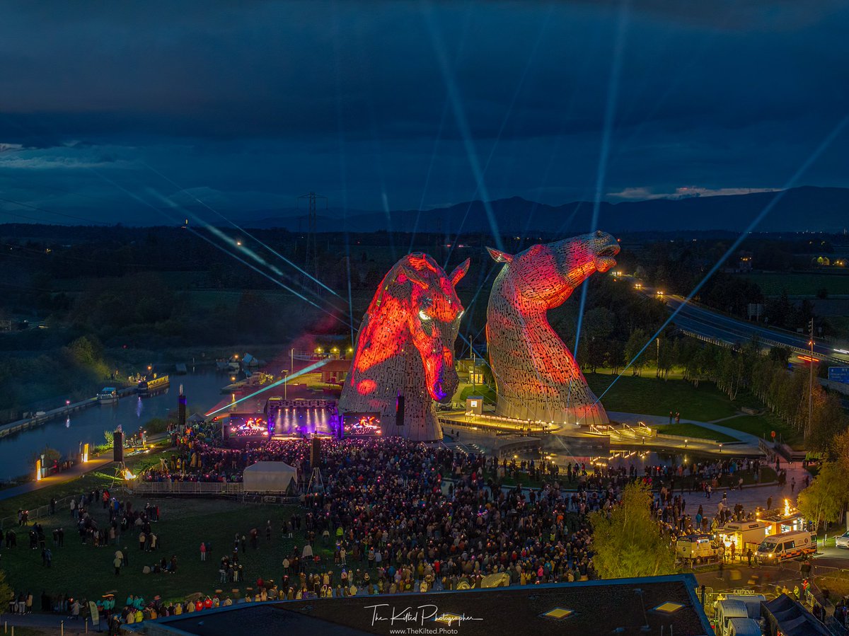 What a fantastic evening celebrating The Kelpies 10th birthday at The Helix. Here is a photograph from the evening, you have likely not seen Duke and Baron like this before! *For information: For those who are new to the page, I am a drone operator who holds an OA with the CAA,