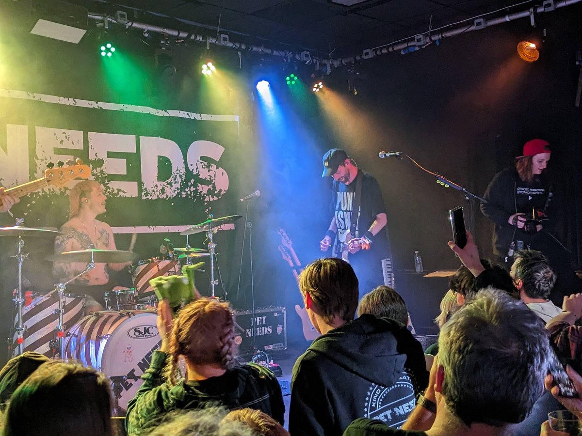 The @wearepetneeds show must go on, and on it went at @joinerslive. Quality way to spend a Saturday night, that