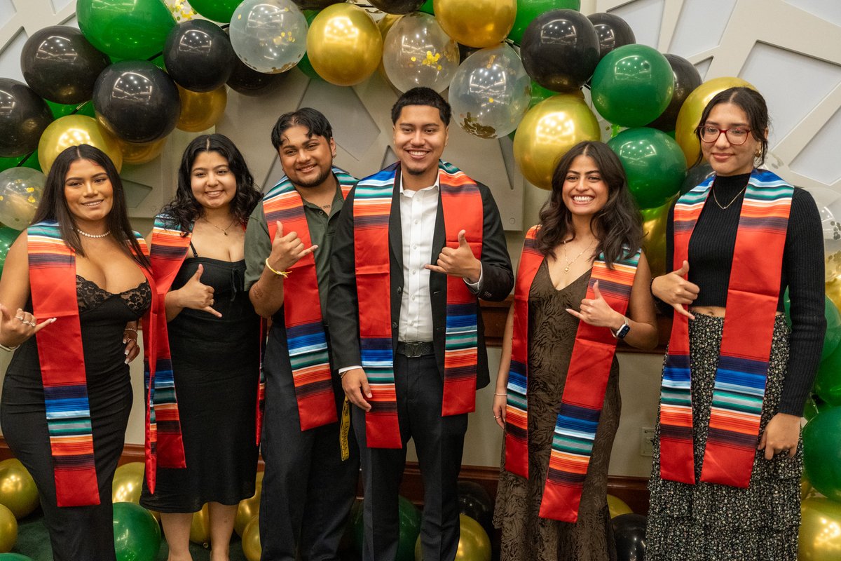 ¡Si se puede! -- Recognizing and honoring our soon-to-be Latinx #49erAlumni for their accomplishments at @unccharlotte ⛏