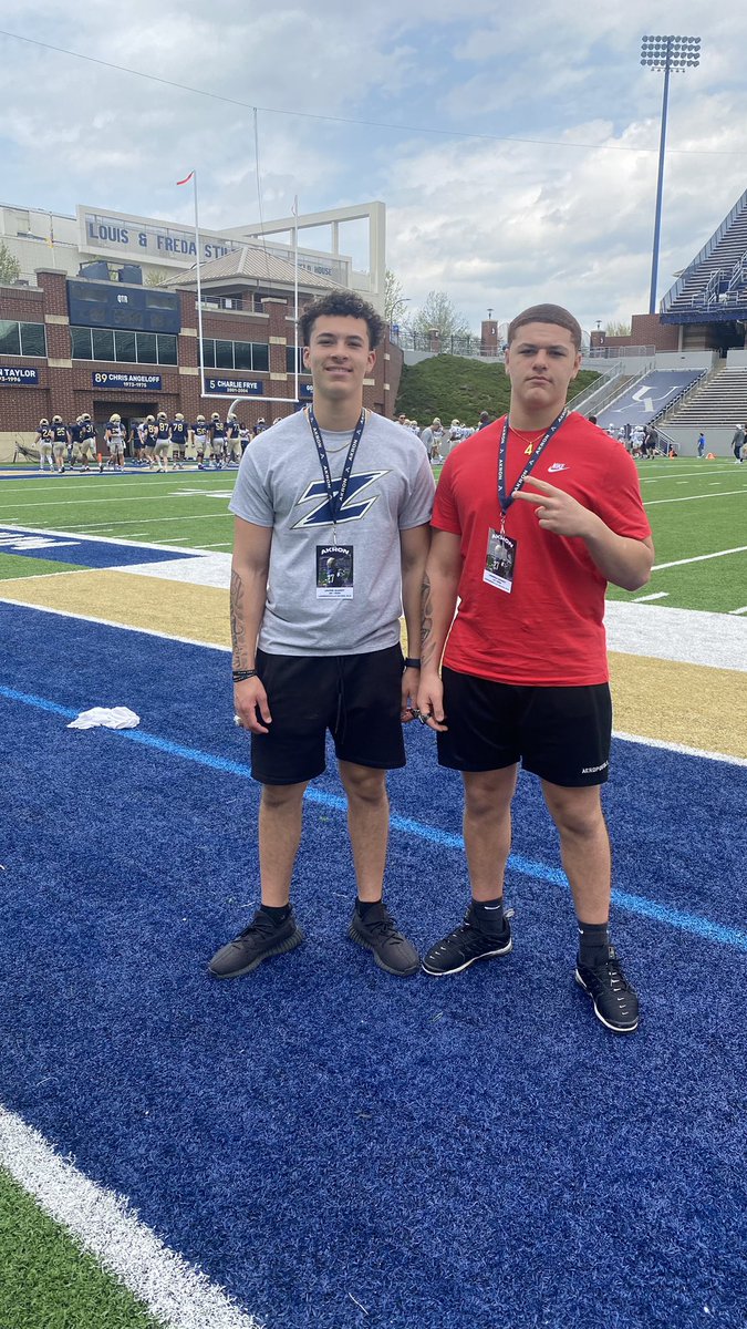 Had a great visit @ZipsFB thank you @BallCoachJoeMo & @M_ShusterAKRON for believing in me. #GoZips #TCB @LamarMcKnight_