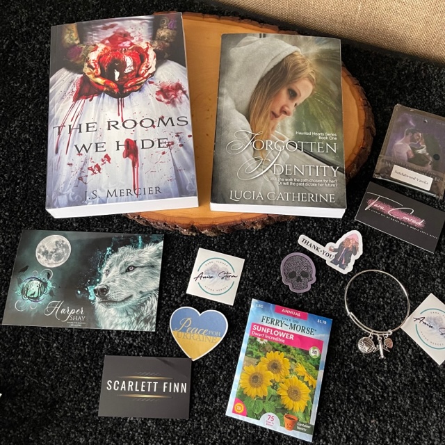 Over 70 authors united to raise money for the Ukrainian people in their time of suffering. All proceeds will go to organizations supporting Ukraine relief efforts. This is what I received in the Romantic Suspense Two Book Box.
#nadinebookaholic
#bookmail