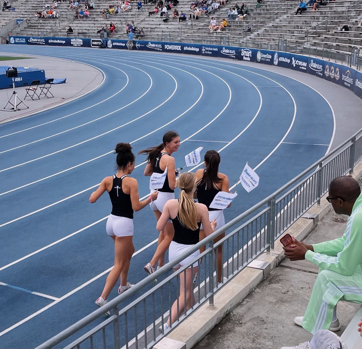 Maroon Crew tweet media