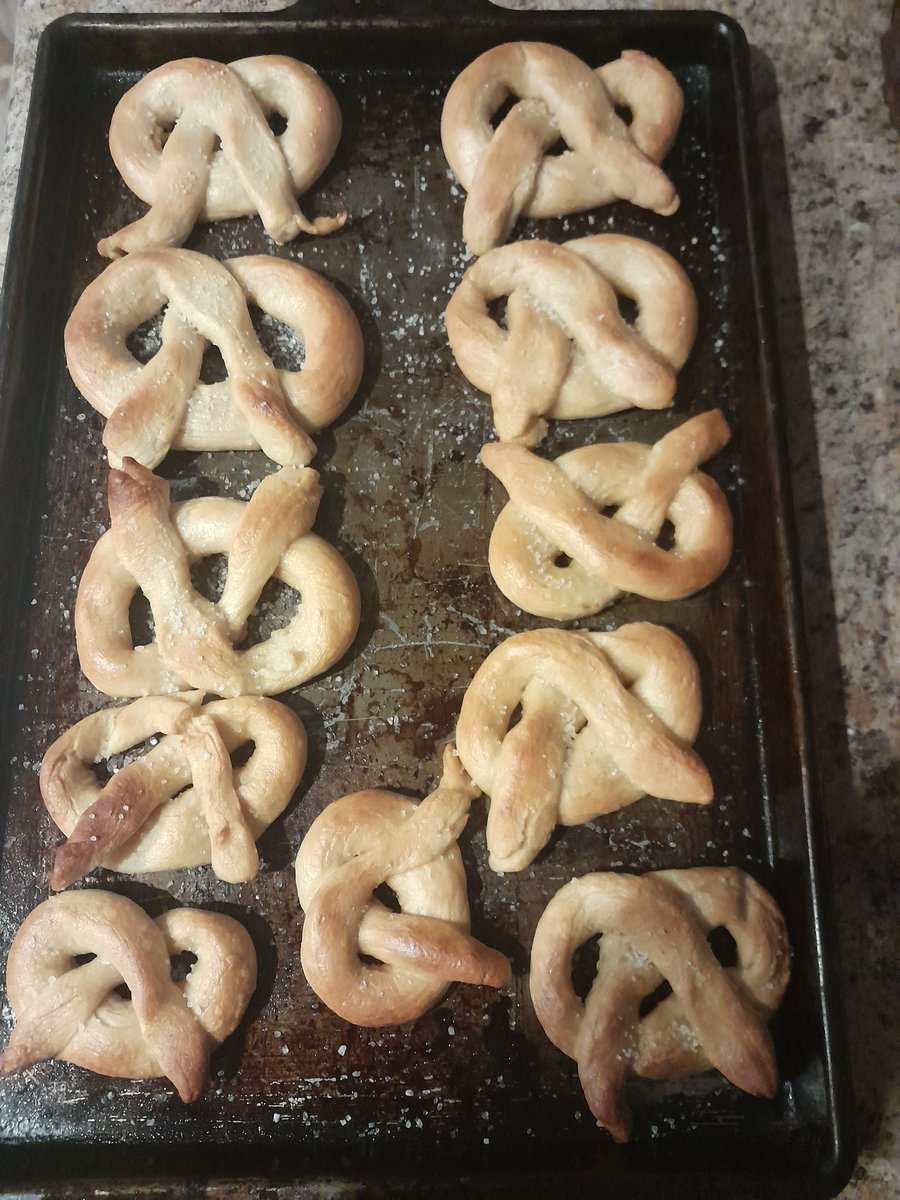Made some pretzels and some jalapeño cheddar cheese sauce for dipping just yummy