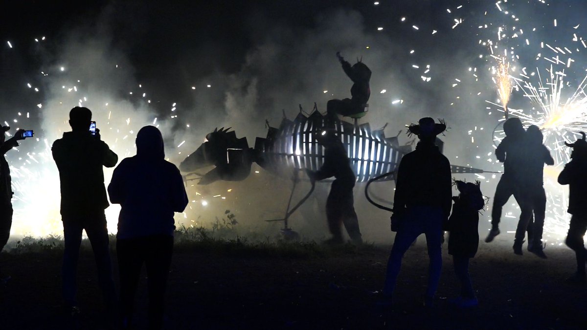 Espectacular Nit del Foc al Parc de les Aigües amb Els Senyors del Foc i Amics dels Gegants de Figueres.

#FiresFigueres24

<a href="/senyorsdelfoc/">Senyors del Foc</a> <a href="/gegantsfigueres/">Gegants de Figueres</a> <a href="/ajfigueres/">Ajuntament de Figueres</a>