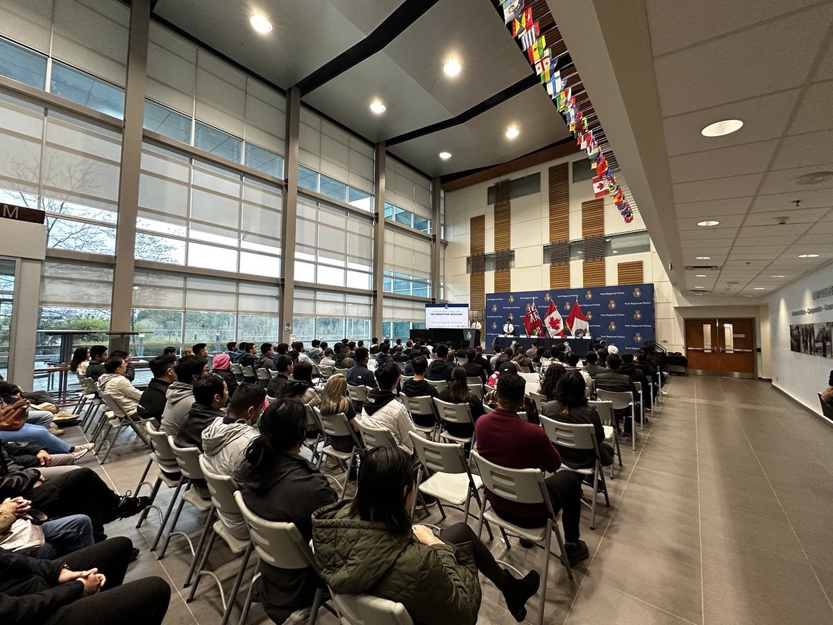 Great way to kick off Asian History Month celebrations! Today our Uniform Recruiting Unit teamed up with both the @YRP East Southeast Asian & South Asian Internal Support Networks to showcase the support & camaraderie these ISN’s provide to our members of Asian heritage