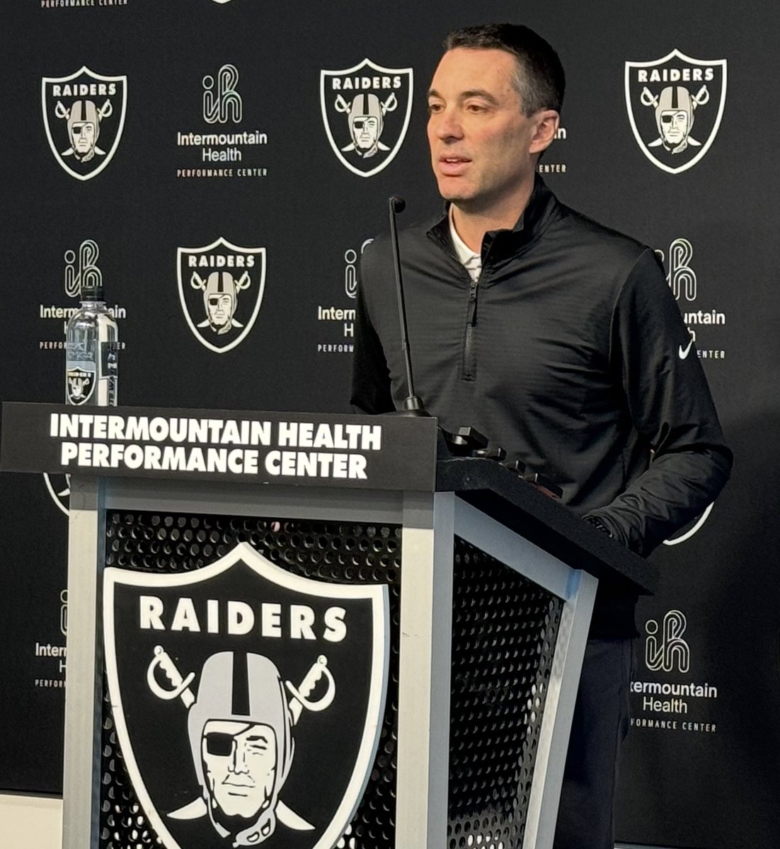First #NFLDraft for Tom Telesco as #RAIDERS GM: ▪️ Brock Bowers - 2x Mackey Award (best TE) ▪️ Jackson Powers-Johnson - Rimington Trophy (best center) ▪️ Dylan Laube - FCS leader in all-purpose yards in 2022 and 2023 ▪️ Trey Taylor - Jim Thorpe Award (top defensive back)