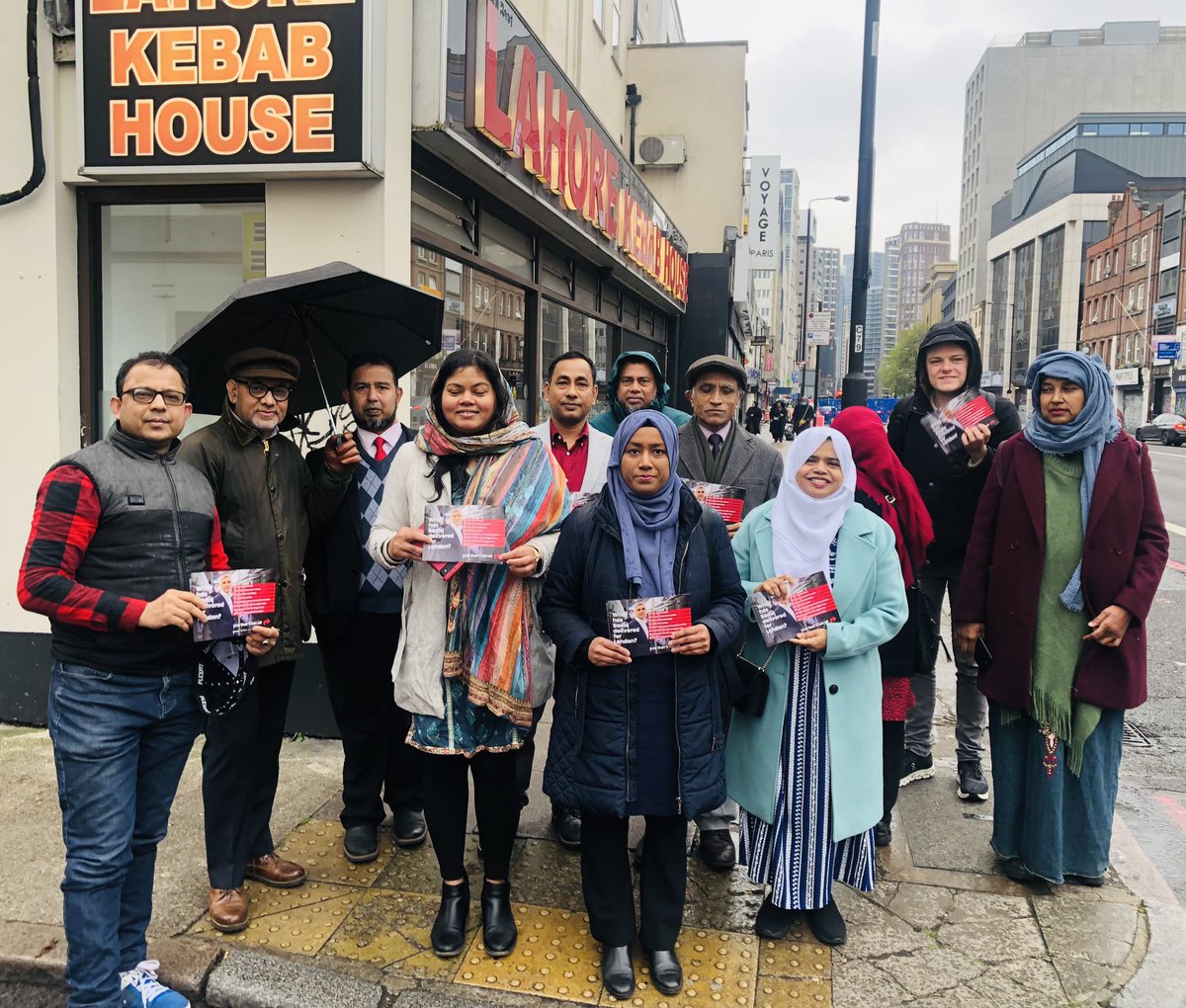 Labour doorstep this rainy evening for @SadiqKhan and @unmeshdesai in Whitechapel ward organised by Bethnal Green and Stepney CLP women’s branch.