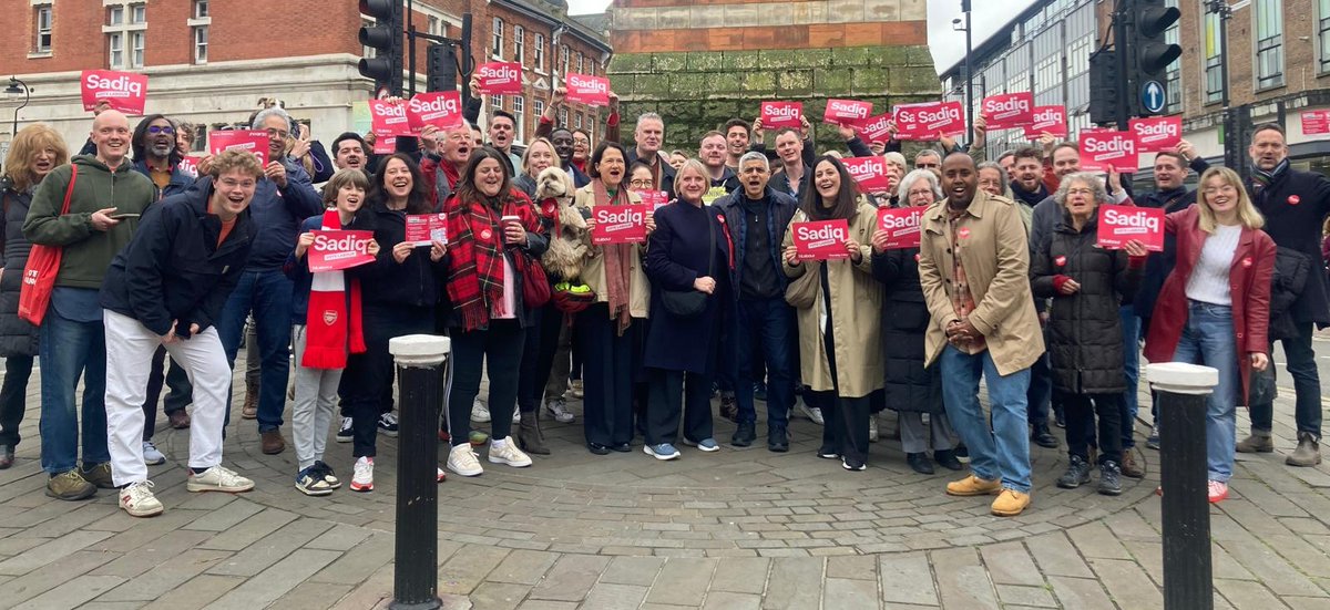 An amazing day across our city - reminding Londoners you now only have one vote for Mayor & you need photo ID. We'll be doing the same tomorrow - you don't need to have campaigned before - everyone is welcome! Find an event: events.labour.org.uk #LabourDoorstep #VoteLabour🌹