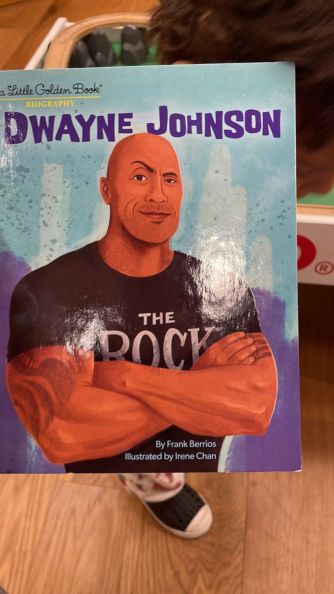 ITSTHATmateoooo's tweet photo. Some light reading about @TheRock at Barnes and nobles. https://t.co/1QnvTVu7Zi