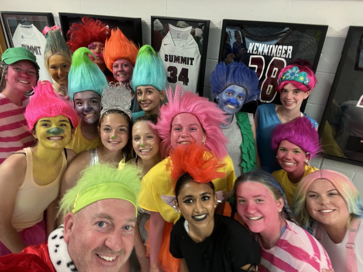 026JVGIRLS ready to chow down on wings for Battle of the Bones 13