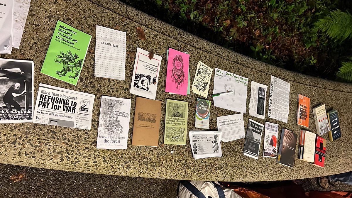 Antifa in Portland, Ore. are trying to invite homeless people to their @Portland_State encampment to grow their numbers since not many are actually students. This was also an Antifa tactic in 2020 to recruit homeless to help riot. (They were given projectile weapons.) PSU’s…