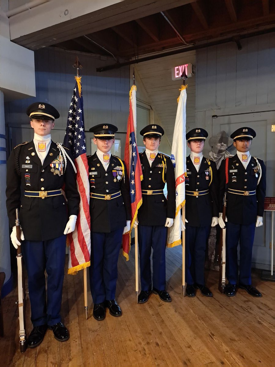 HOOAH! Cadets presented the colors at the Darby Challenge Sponsor Dinner tonight. Come out in the morning and cheer them on as they run the half marathon! 

#PointerBattalion #PointerNation #OneTeamOneFight #VBHSJROTC