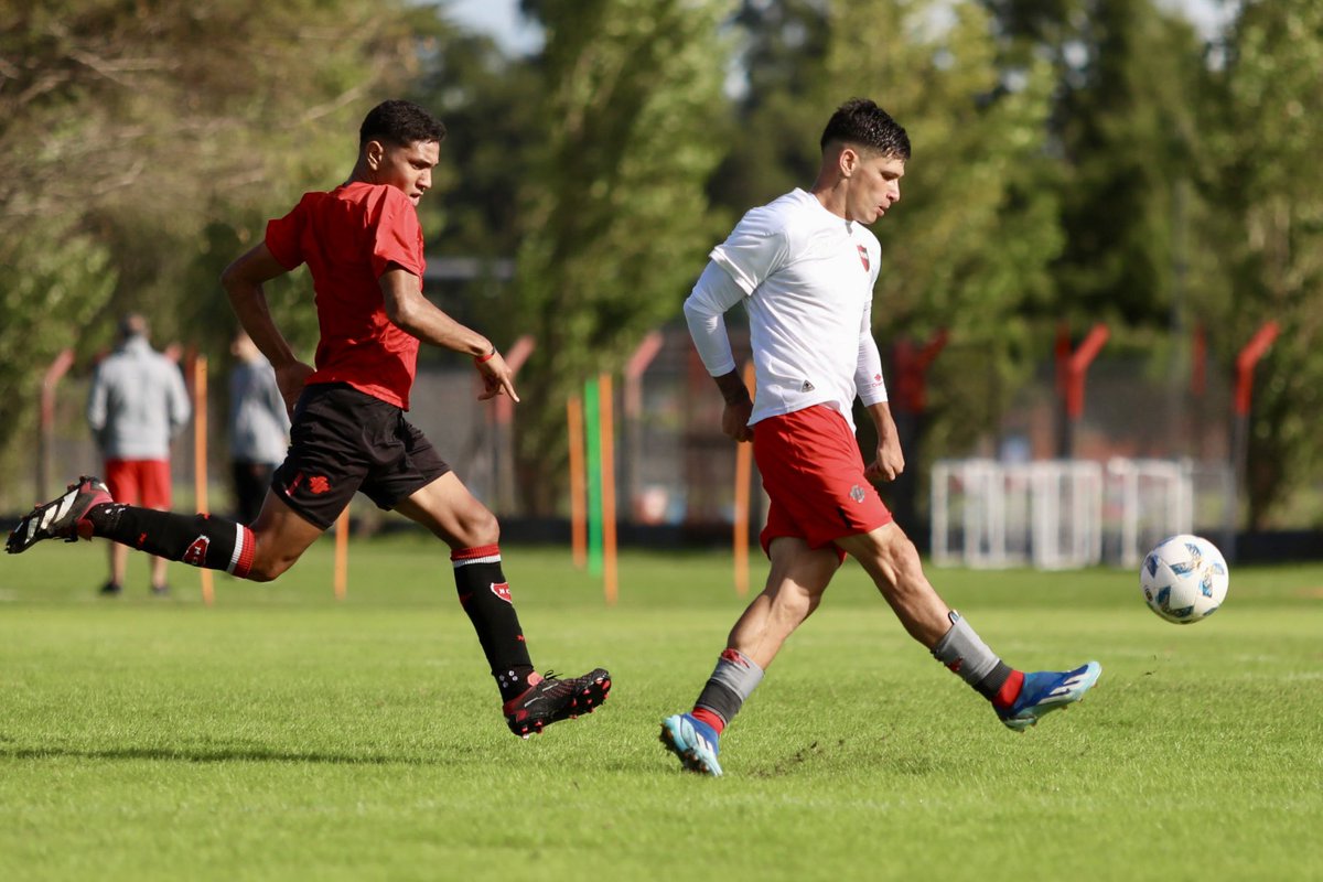 Última práctica de la semana ✔️ El plantel regresará al trabajo el lunes por la mañana en el predio.