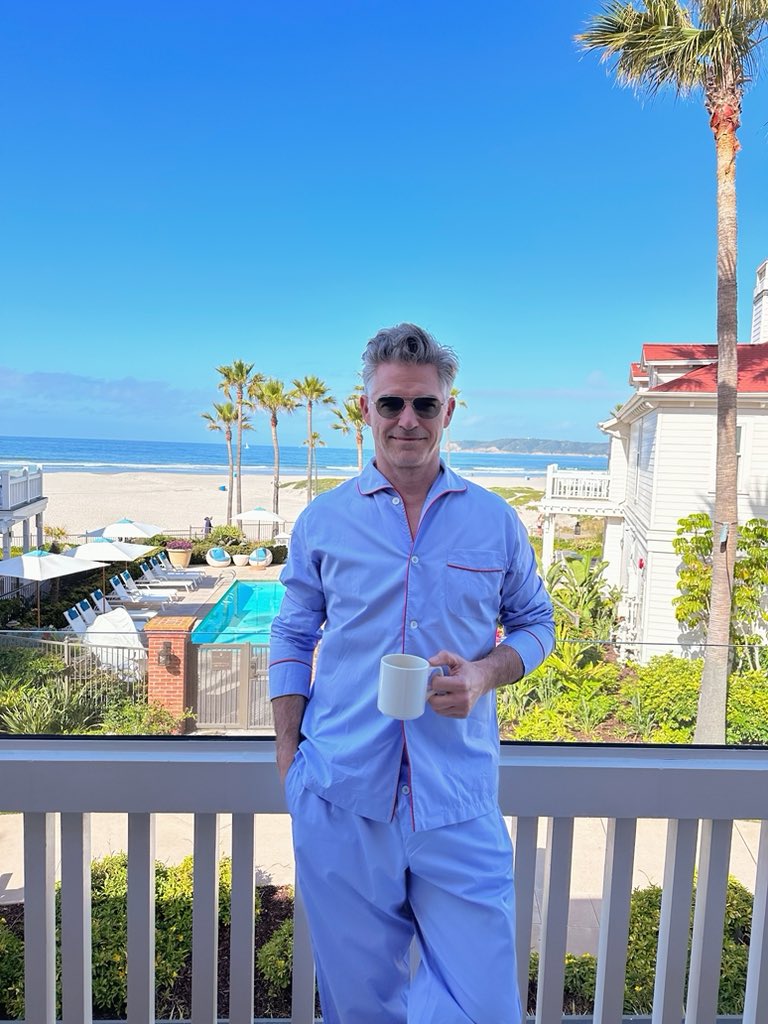 A Room with a View ☕️🌴 

#coronado @delcoronado