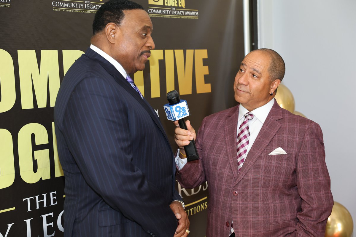 CompEdEQ's tweet image. Thank u to @ChickHernandez1 from @WUSA for his masterful guidance and captivating presence at The Inaugural Legacy Awards honoring James &apos;JB&apos; Brown and @CoachDianeRich. #LegacyAwards #Gratitude #ProfessionalismMatters #CommunityLegacy #TogetherWeRise #GenerationalImpact