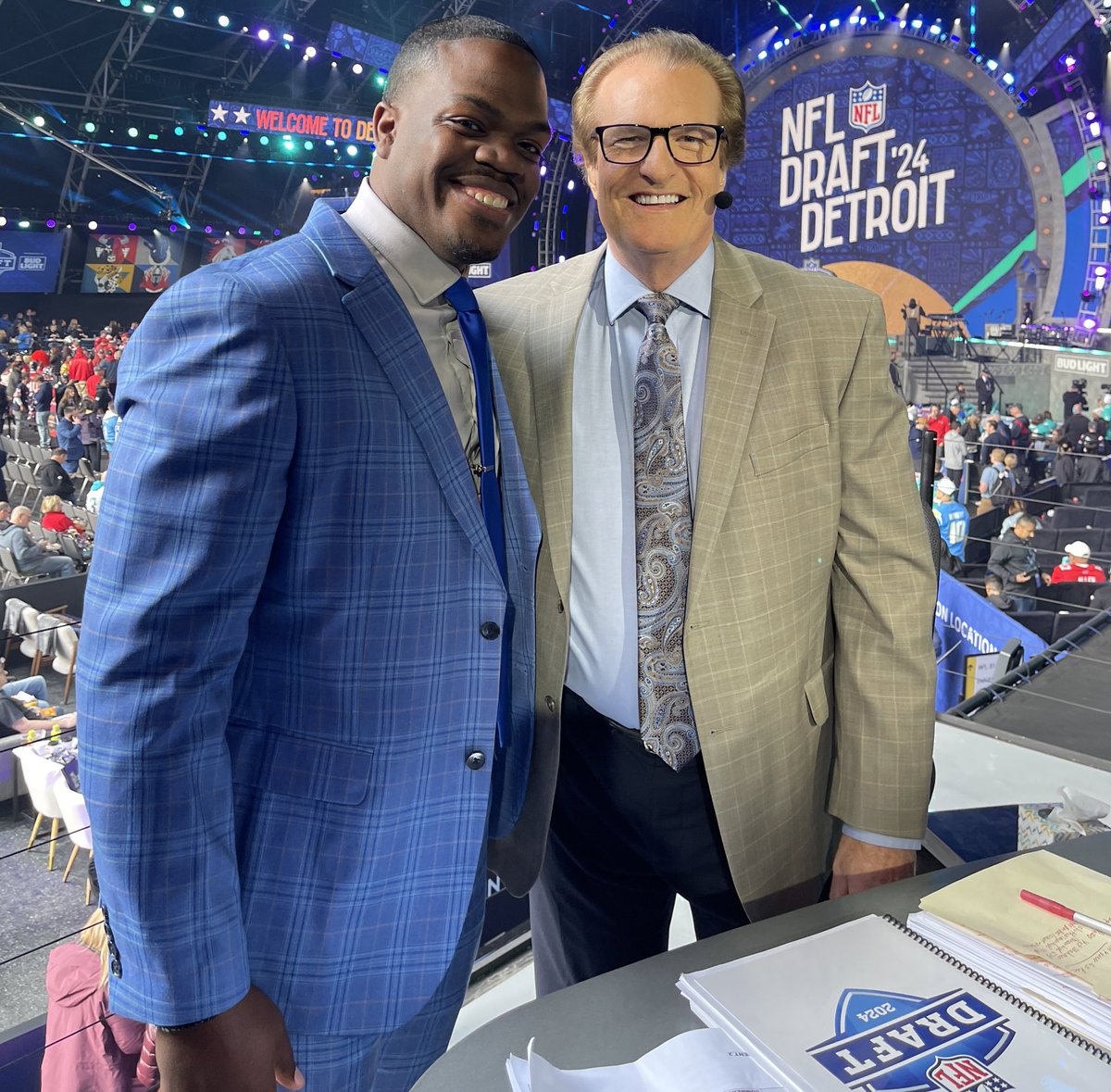 A yearly tradition. A draft pic together, @MelKiperESPN. Your 46th draft! Another amazing year down for the 🐐.