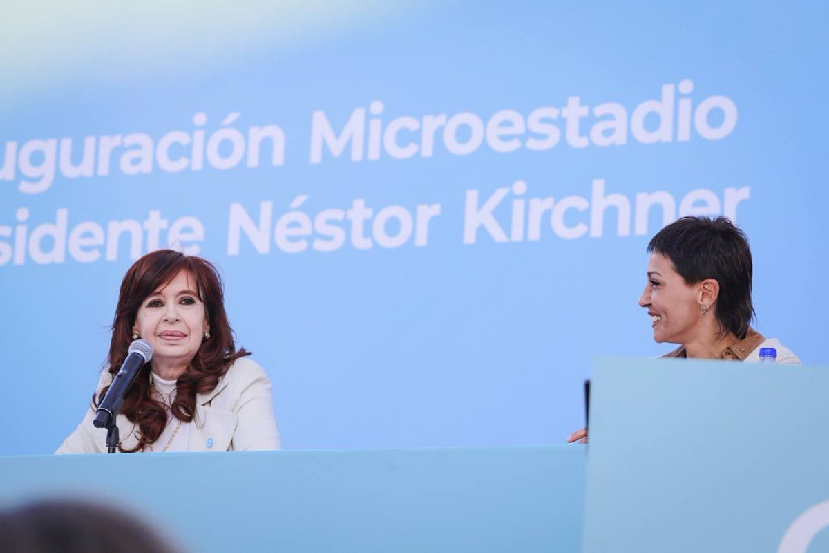 Con @CFKArgentina inauguramos el Microestadio Presidente Néstor Kirchner de Quilmes, al cumplirse 21 años de que Néstor ganara las elecciones presidenciales del 2003.