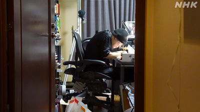 【今回初】『名探偵コナン』作者・青山剛昌氏に密着「プロフェッショナル 仕事の流儀」放送
news.livedoor.com/article/detail…

トリックの生み出し方やネーム制作など『名探偵コナン』の創作の舞台裏が明かされる。ナレーションは、江戸川コナン役の声優・高山みなみも担当。NHK総合で5月2日午後7時30分から。