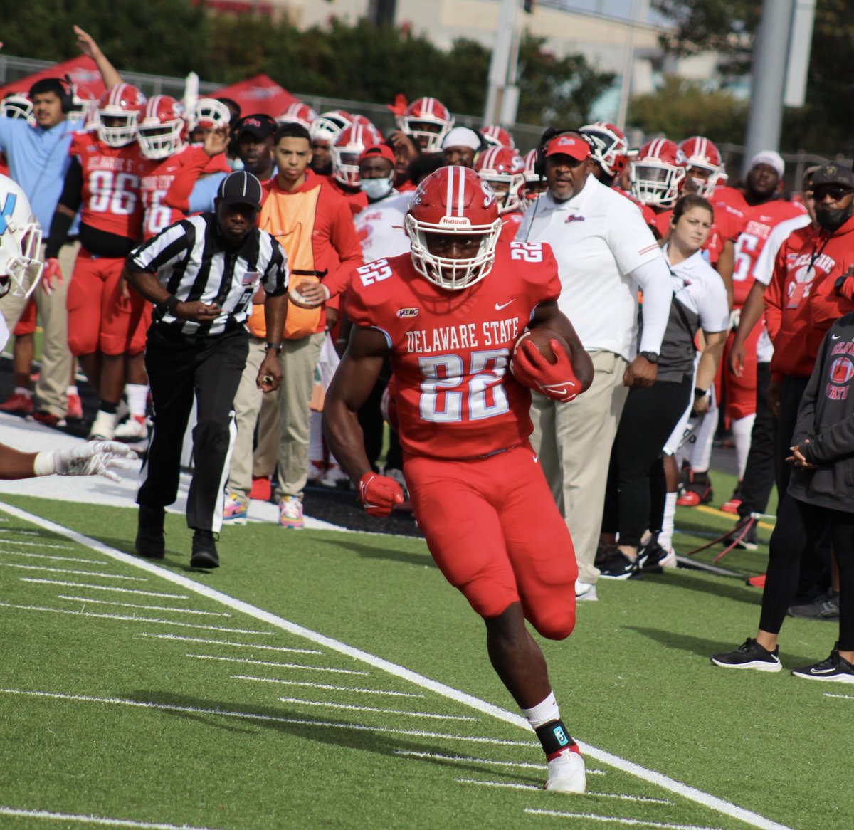 Congratulations to 🇨🇦 RB Michael Chris-Ike who has been invited to the NewYork Jets rookie mini camp. #NewYork #Jets #AFC #JetUp #NFL ⁦@mrmcike⁩