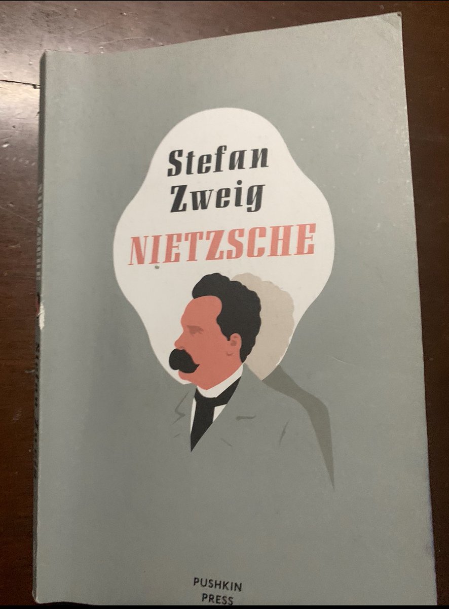 He leído excelentes biografías de Nietzsche… pero ninguna le llega a los tobillos a esta maravilla escrita por Stefan Zweig y traducida por Will Stone: poesía en su máxima expresión. Qué manera de captar el significado de la palabra: “GENIO”.