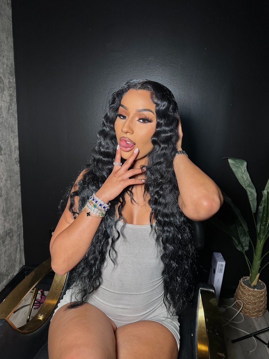TheReal1Aaliyah's tweet photo. it’s @RubiRose coming to sit in my chair for me 😍 #HTXhairstylist 
(She’s so sweet, literally my fav) https://t.co/NPjj6V8KSX