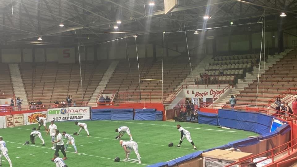 Here is the playing field for the Louisiana Voodoo vs. Philadelphia Soul. -Albany and Nashville fields look like a AFL field. -the cross bar nets and posts aren’t even level. -the padded walls look rushed and ridiculous. #AFL