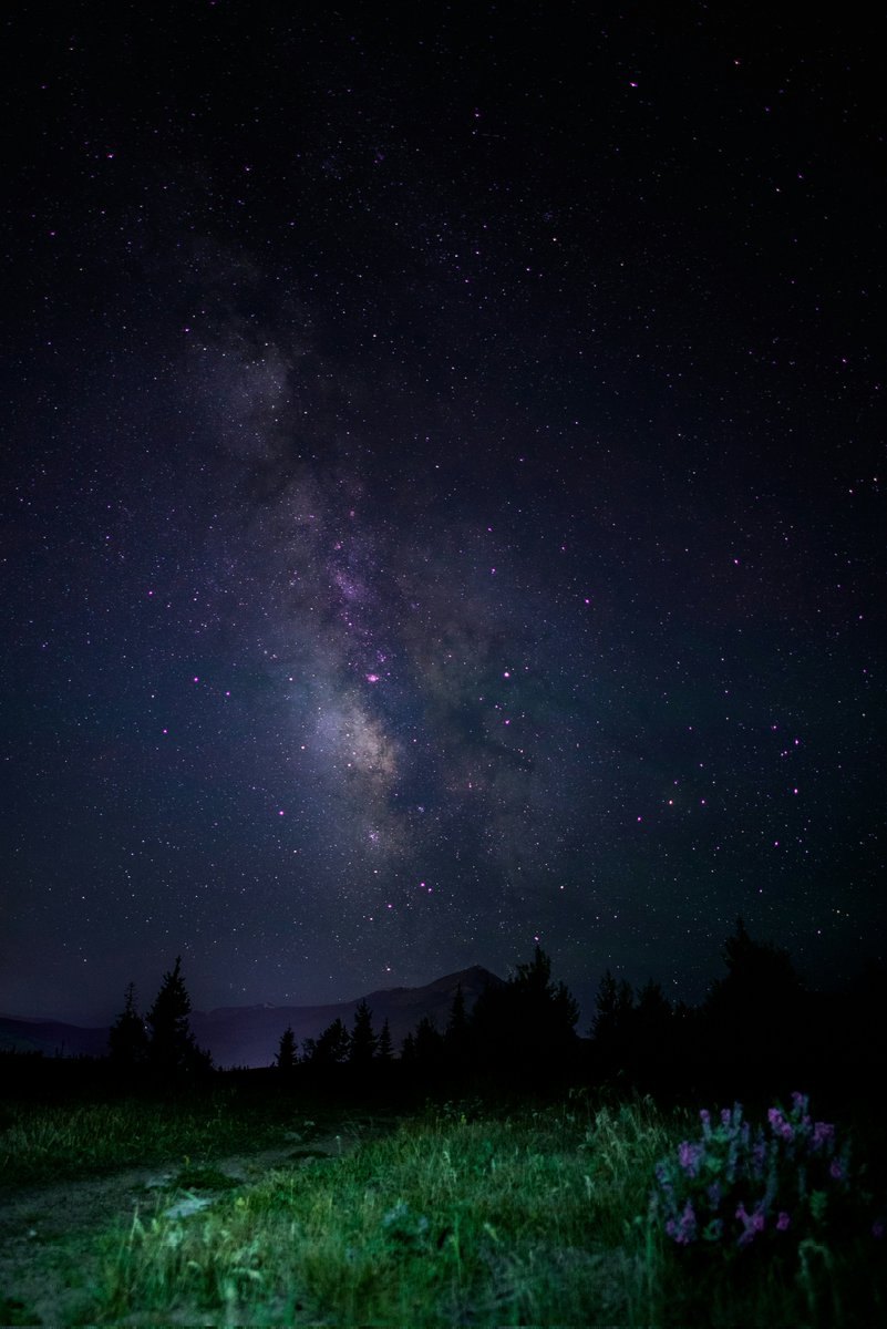 Starry night Milky Way over Silverthorne, Colorado 🌌
