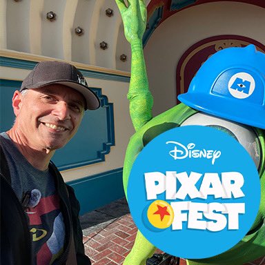 I took a picture with a movie star! Disney needs to work on logo placement…😉🤪