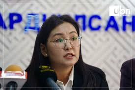 Толгой өндийхтэйгээ болсных улстөржинөө. Нэг л өдөр компанийн тамгаас төрийн тамга атгачихдаг жудаггүй,өрсөлдөөнгүй НОМИНГООС бидний мэдэхийн 10 гаруй жил хууль,тэгш эрх,иргэний нийгэм,үнэт зүйл,зарчим ярьж байга НОМИНГЭРЭЛийг УИХ-ын гишүүн болох нь хамаагүй дээр гэж боджийна аа.