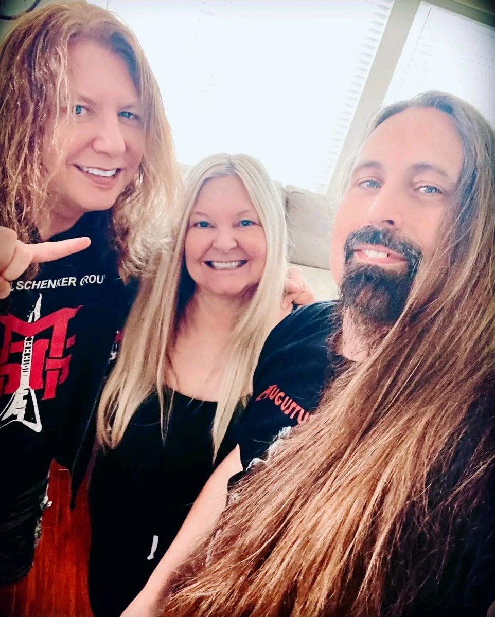 Talking music with my people today!!💯 🤘 ❤️ Reposted from @irablack Always a great hang with two of my favorite people! ✨ @JessicatChase @anderssonmarten