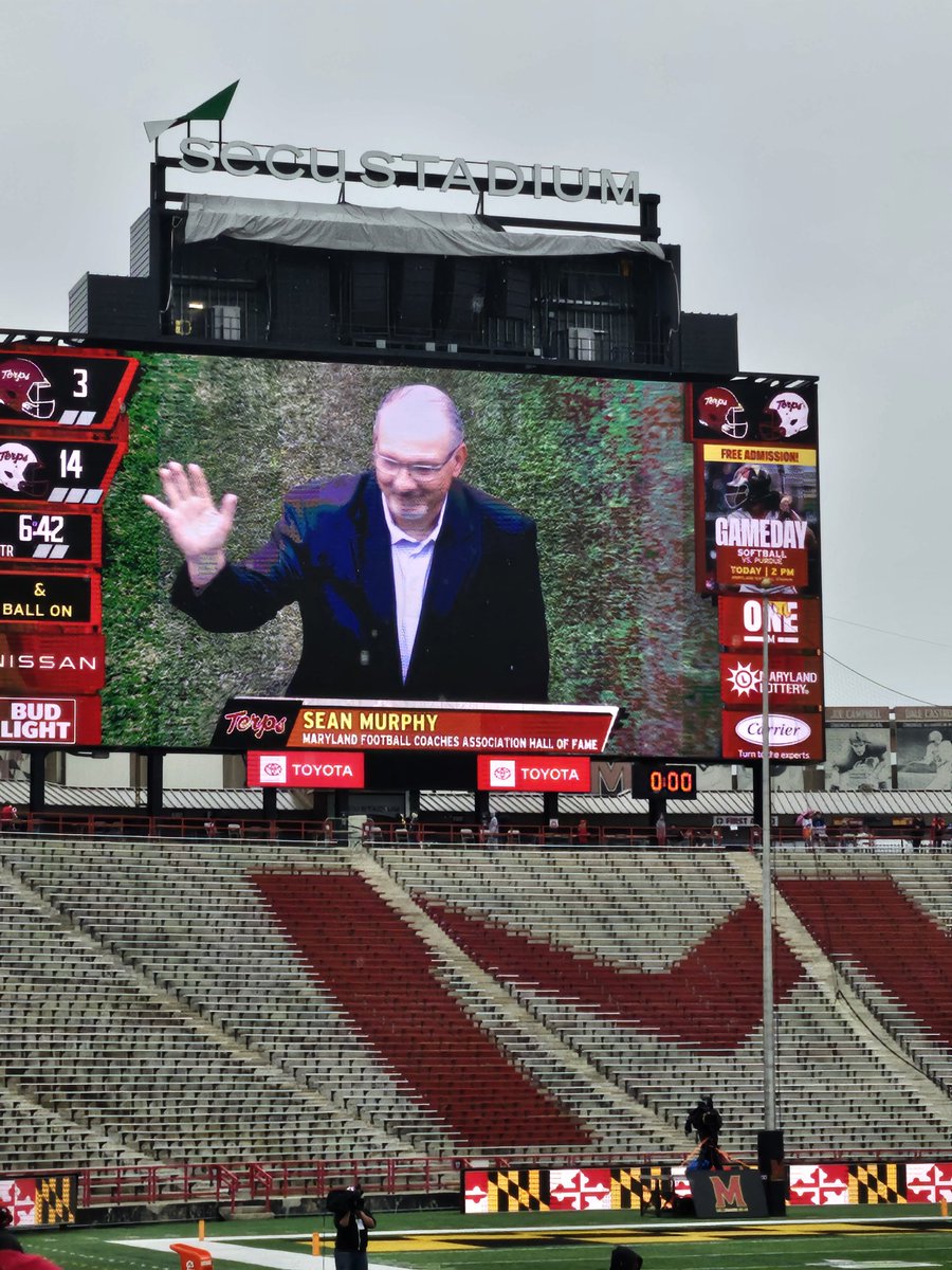 Honored to celebrate this legend today on his induction into the Maryland Football Coaches Association Hall of Fame. Thanks for everything Coach Murph! #goat #legend #88SuperPower