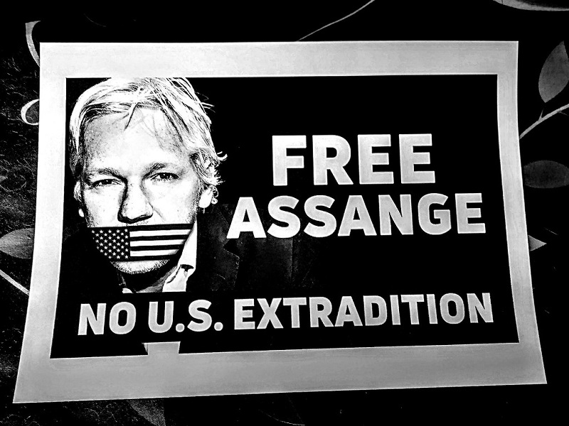 #FreeAssange #NoExtradition #FreeAssangeNOW
