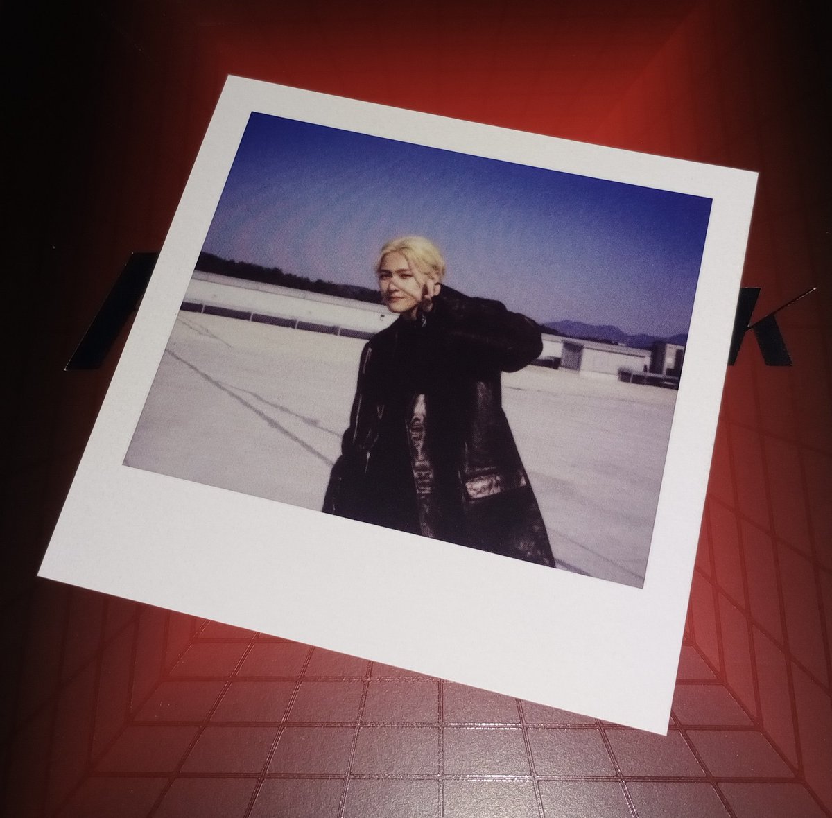 junhoemerch's tweet photo. wts lfb iKON DK Flashback inclusions
concept pc - 70 
selfie pc - 130
pola - 50 each  
dm if interested. https://t.co/YzRdW1S8ZR