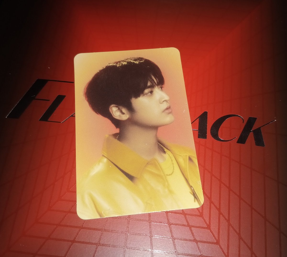junhoemerch's tweet photo. wts lfb iKON Chanwoo Flashback inclusions
concept - 80 each
pola - 60 

dm me if interested. https://t.co/PEpNPQd4n0