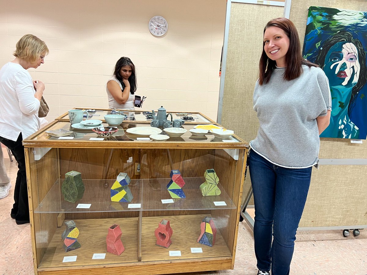 mary luckritz tweet media