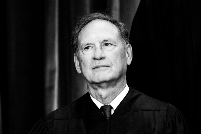 Alito, 'I'm not discussing the particular facts of this case.'  
Translation: 
Facts be dammed, I'm MAGA, why would I concern myself with facts?
#ProudBlue #ONEV1 #DemVoice1 #ResistanceUnited