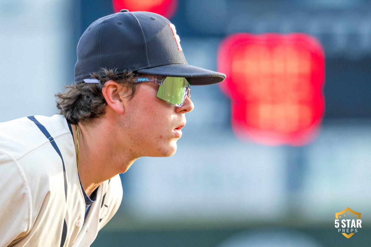 Just a monster regular season for ETSU signee and Farragut senior @EliEvan81160994 .443 average, 8 HR, 43 RBIs, 35 walks, 11 doubles. He went 3-3 with a HR and 4 RBIs in @AdmiralGameday win over Baylor.